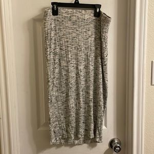 Maternity grey skirt
